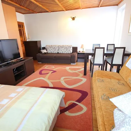 Apartment Foczka Deluxe